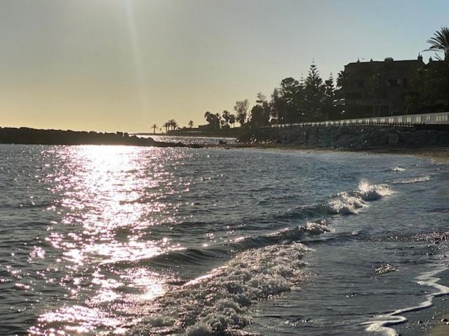 Palmsea Marbella-Estepona Buenas Noches 外观 照片