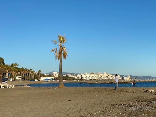 Palmsea Marbella-Estepona Buenas Noches 外观 照片