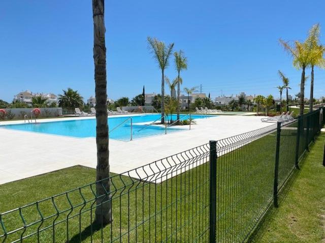 Palmsea Marbella-Estepona Buenas Noches 外观 照片